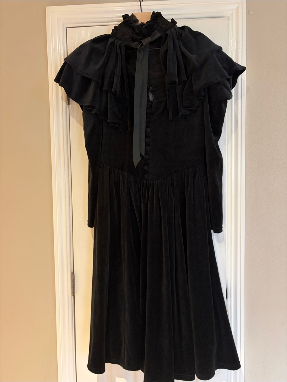 Haunted Beauty Mourning Dress in Black - Picture 4 of 11